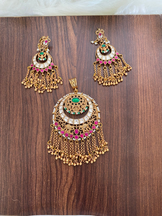 Noorika Jadau Set