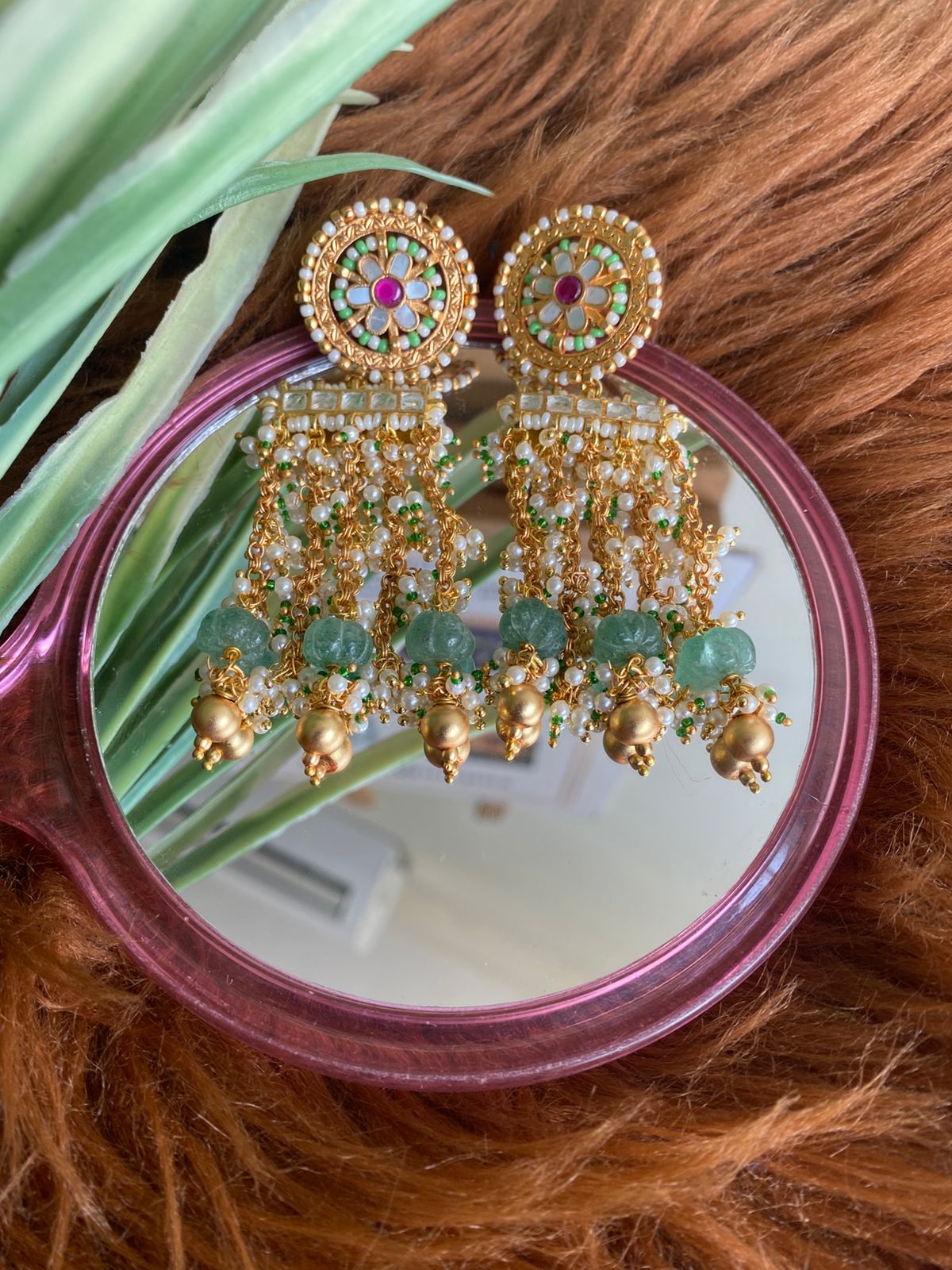 CARVING STONE EARRING