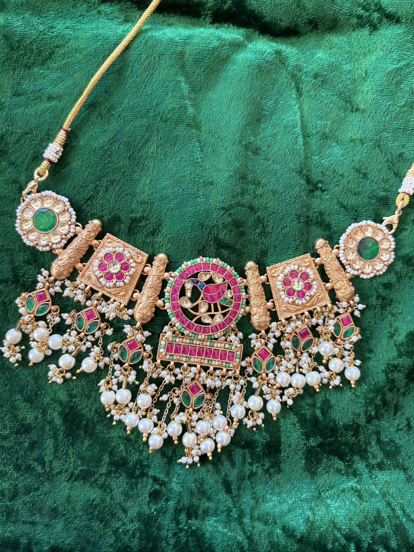 Zarin Jadau Choker Set