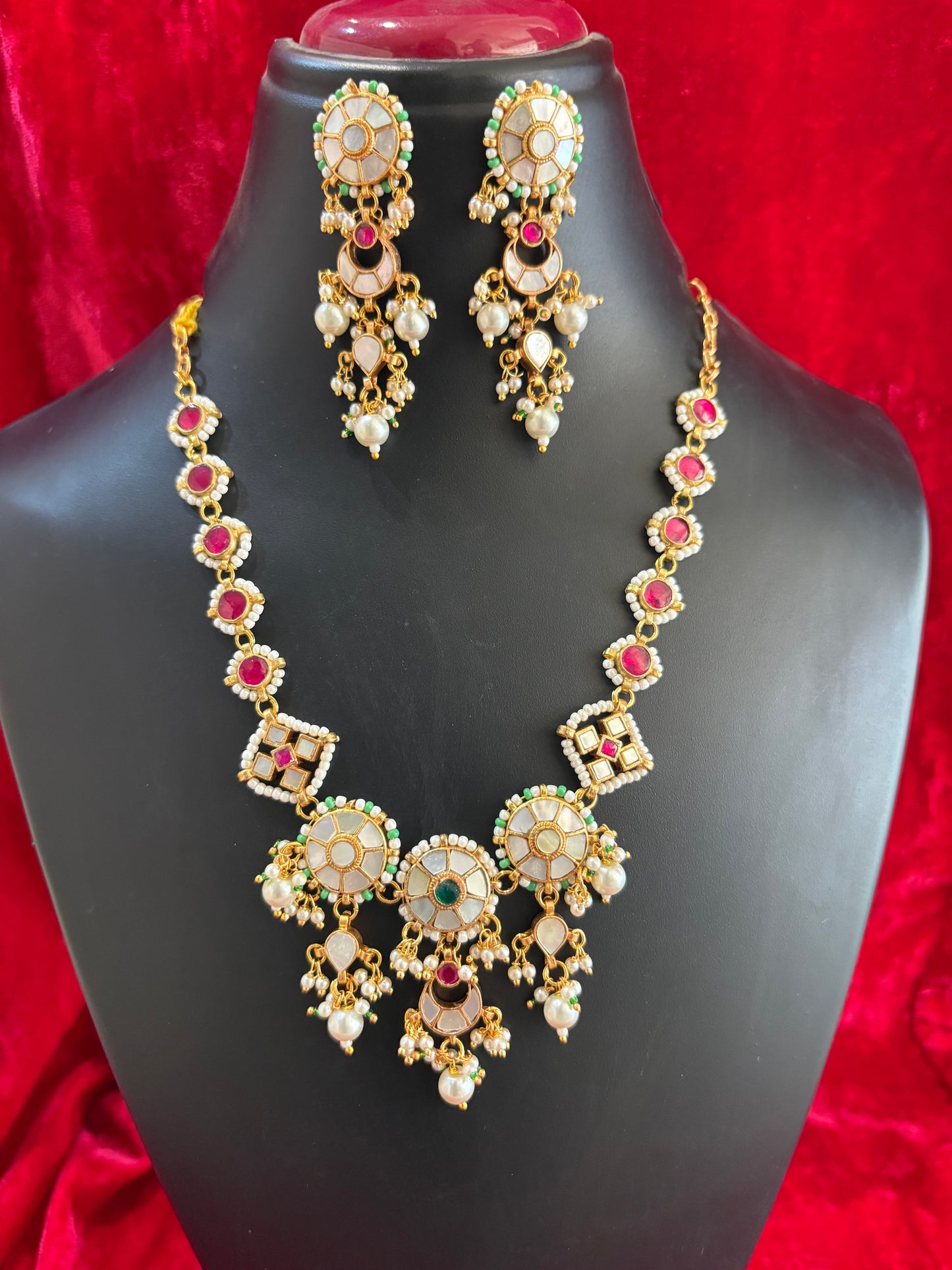 Ruqaiya Jadau Necklace Set