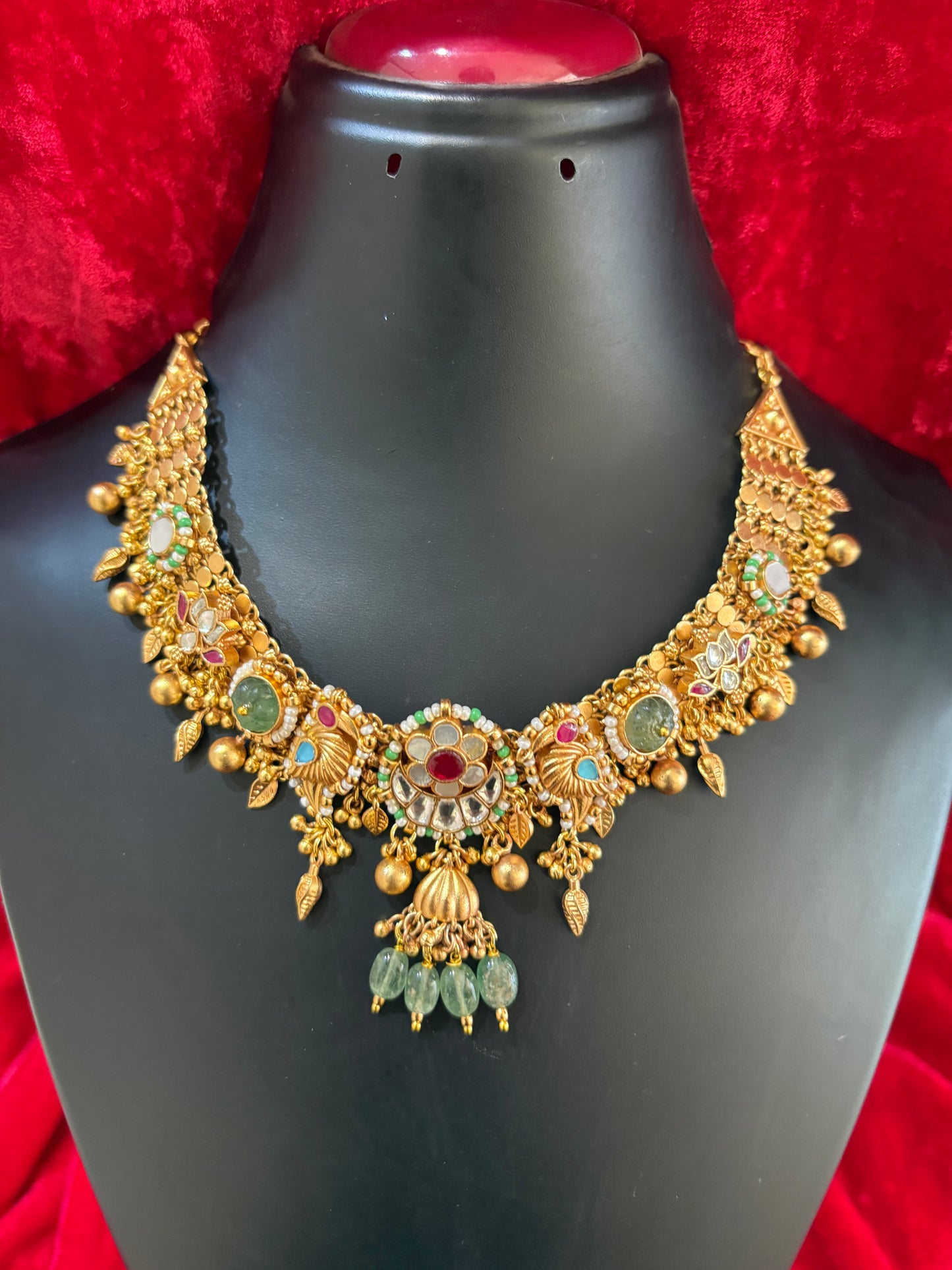 Ishra Jadau Choker Set