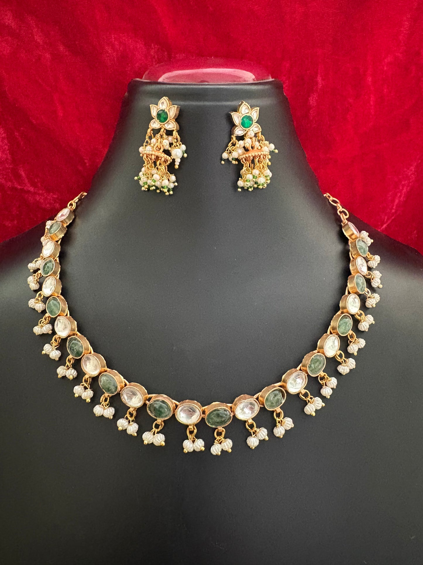 Anaya Jadau Choker Set