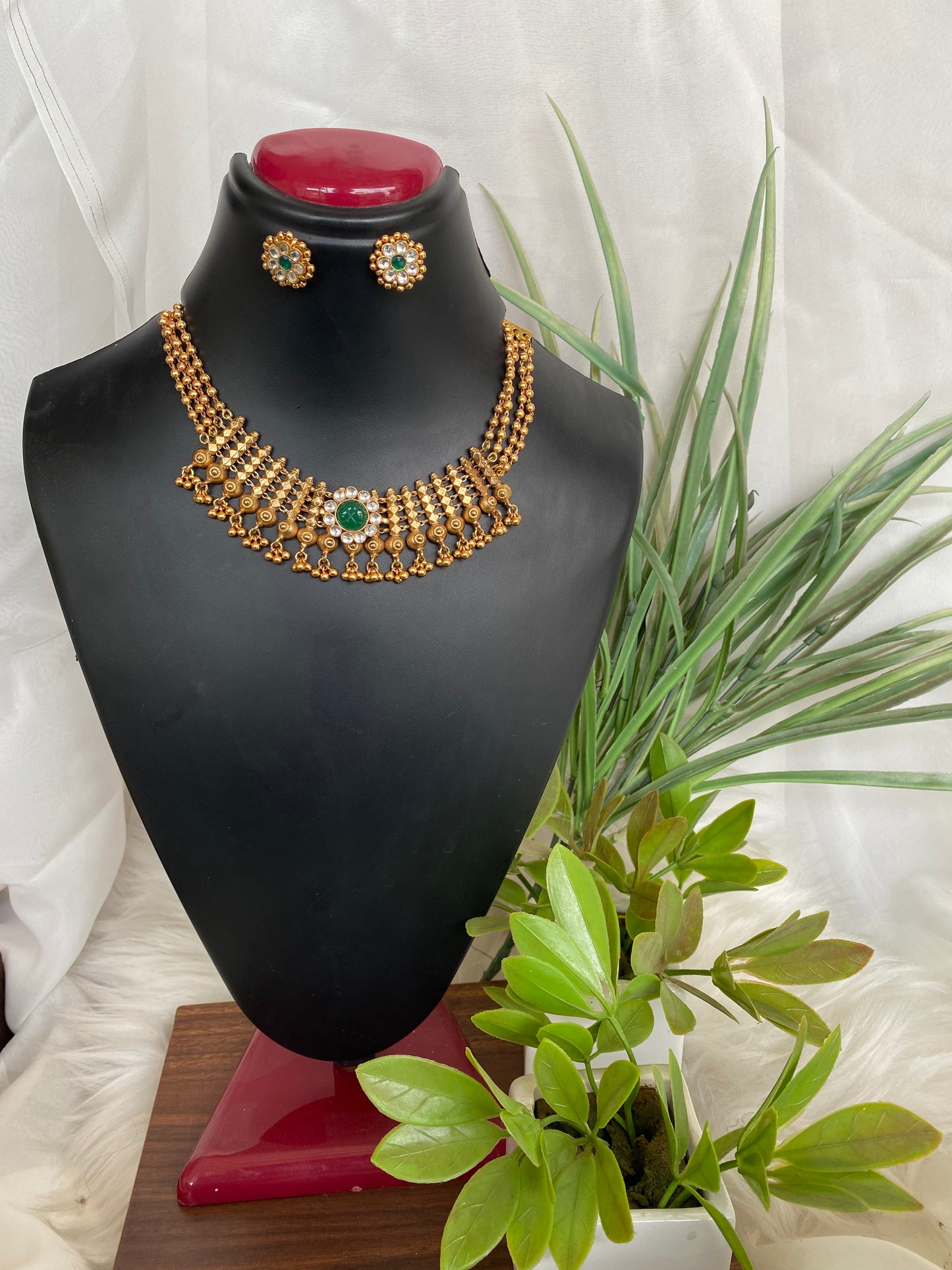 Golden Necklace Set With Green Stone